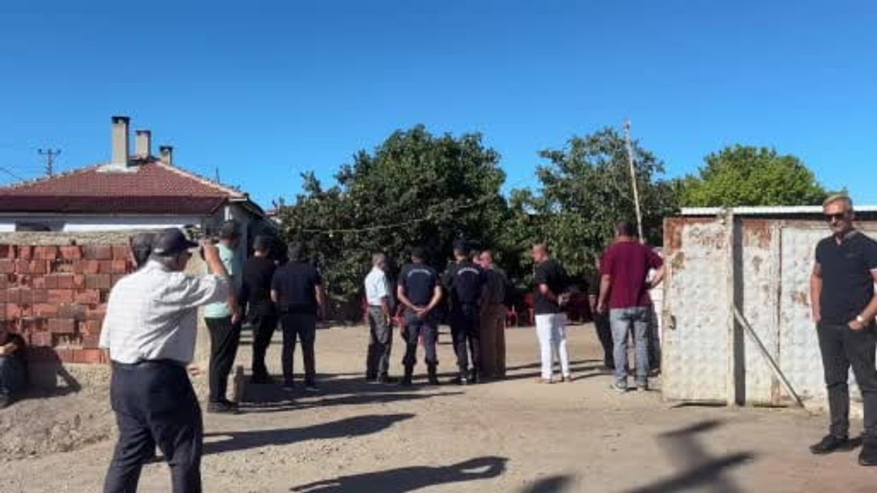 Mutlu köyü dualarla 7 yaşındaki Çağlar Özay'ı uğurladı