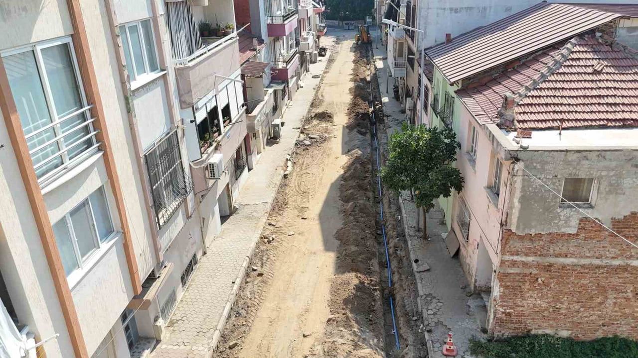 Nazilli'de yol çalışmalarında öncelik altyapı yenilemesi