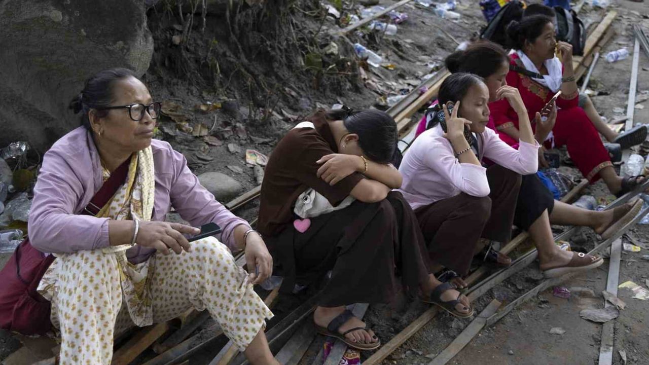 Nepal'de buzul kopmasının yol açtığı selde can kaybı 1.344'e çıktı