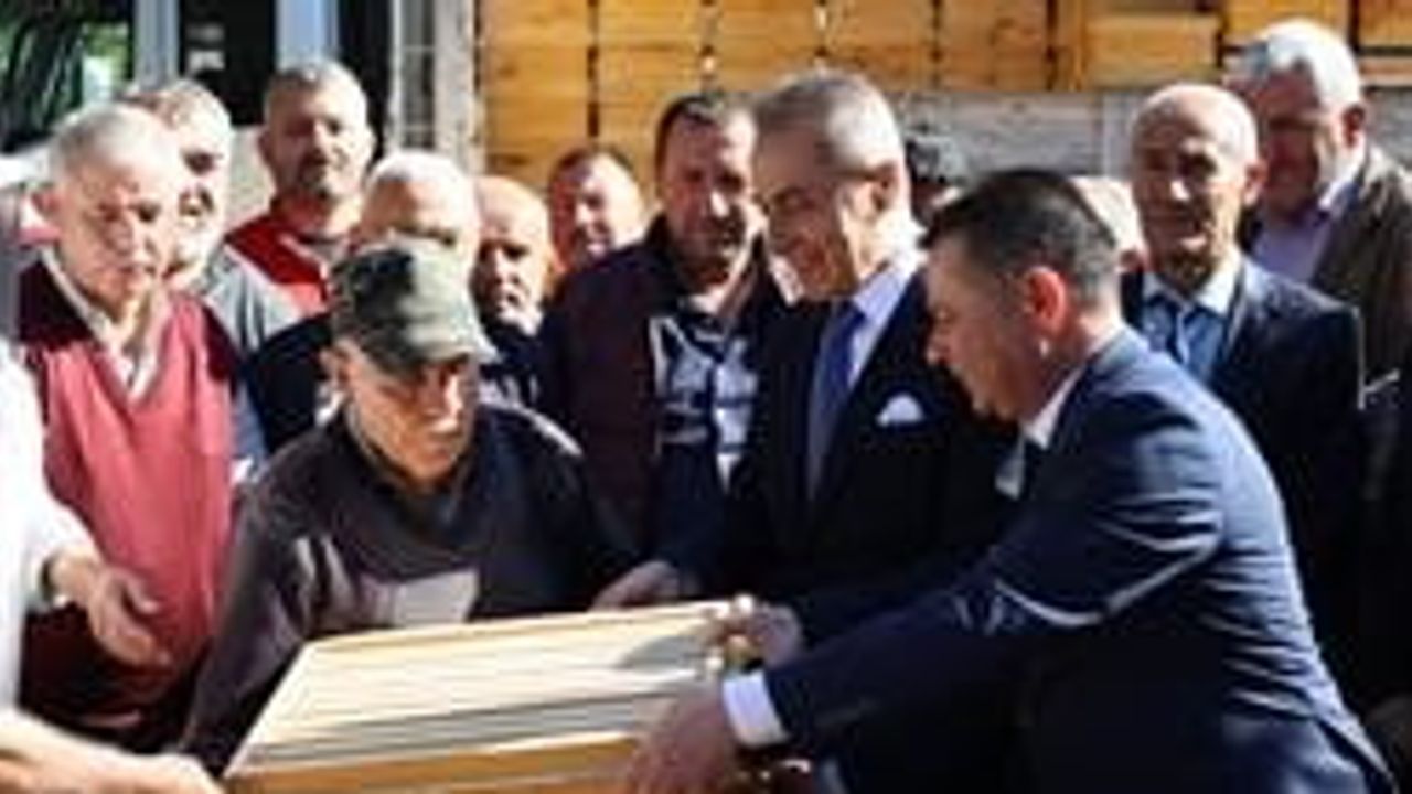 Nevşehir'de arıcılığa yeni nefes: 80 üreticiye 400 kovan desteği