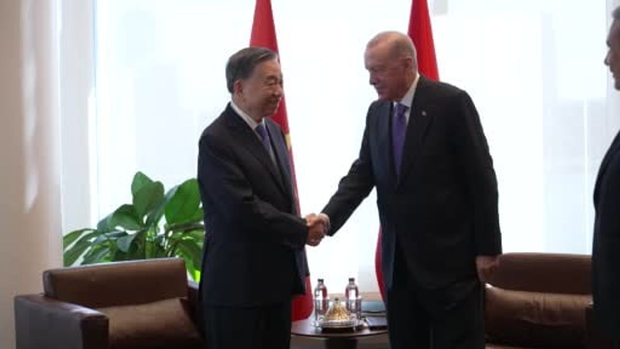 New York'ta türkevi buluşması: Erdoğan ve To Lam gündemi görüştü