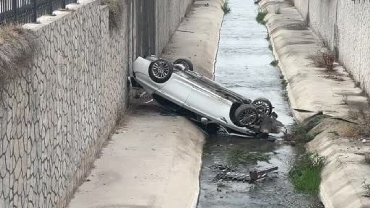 Niğde’de kanala düşen otomobilin sürücüsü hayati tehlikede