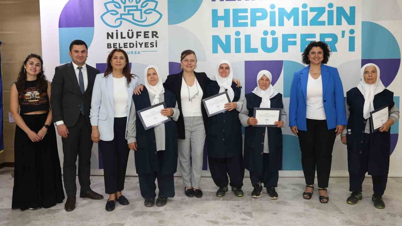 Nilüfer'de belediye personelinin okuryazarlık eğitimi tamamlandı