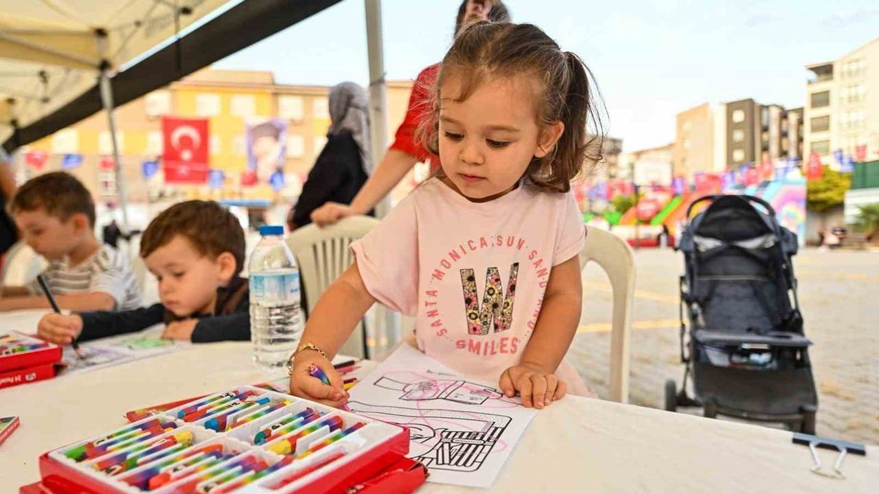 Nilüfer'de çocuk şenliği şehrin genç yüzünü sanatla buluşturdu