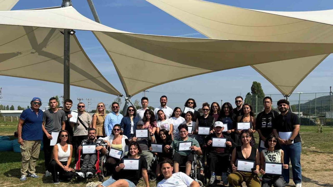 Nilüfer gençleri erişilebilirlik odaklı alternatif kampta projeler geliştirdi