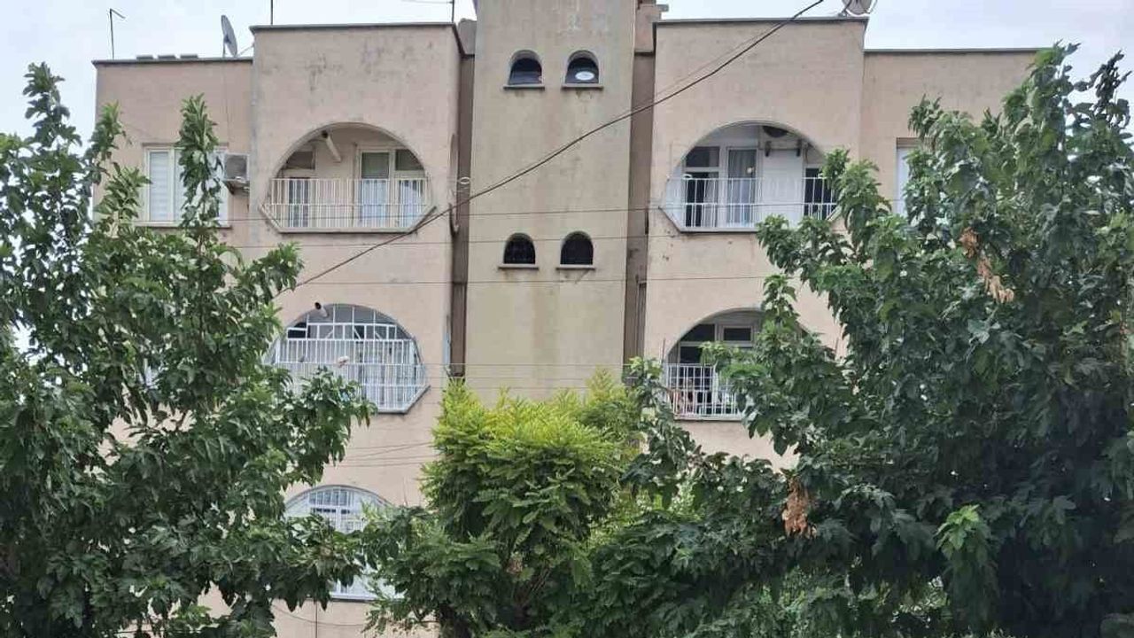 Nizip'te tartışma sırasında rastgele ateş açıldı, balkondaki kadın yaralandı
