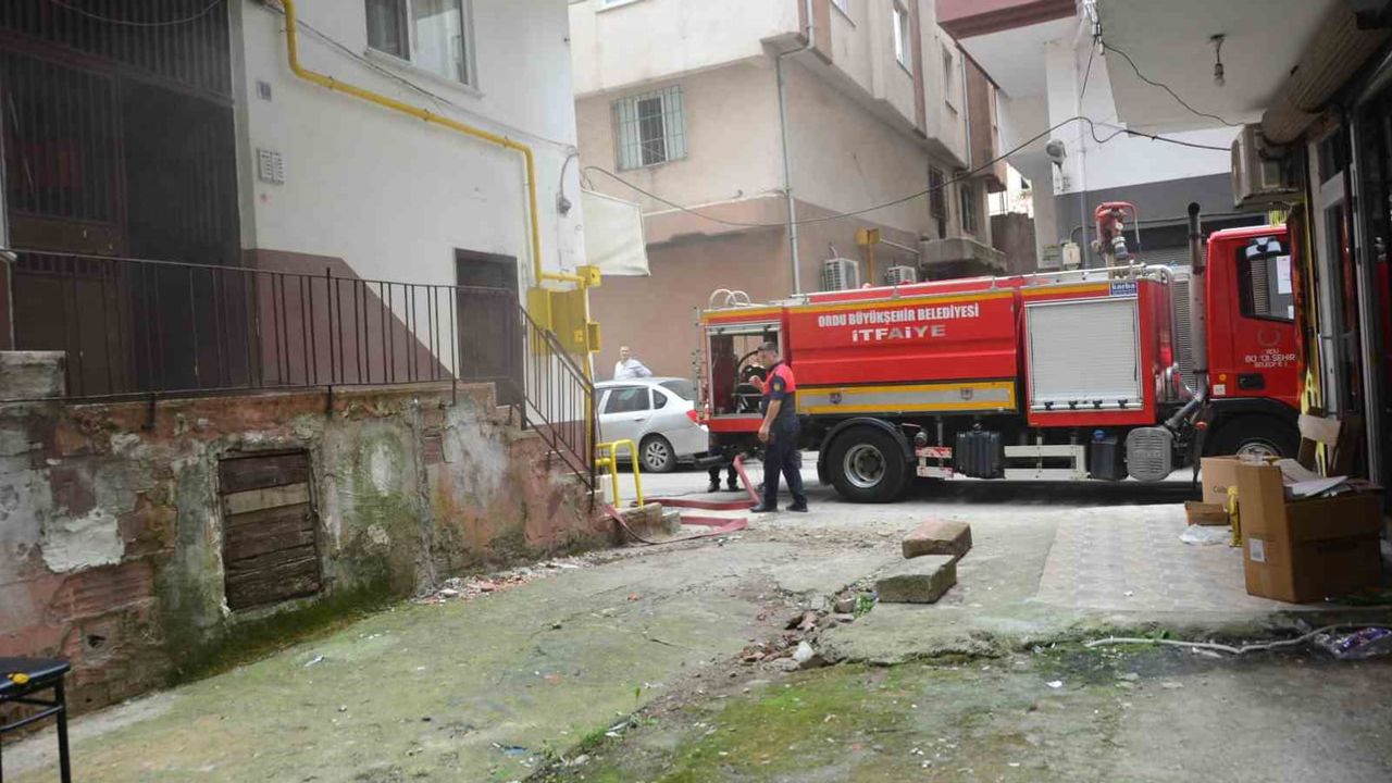 Ocak dumanı mahallede paniğe yol açtı: ünye'de bir kişi etkilendi