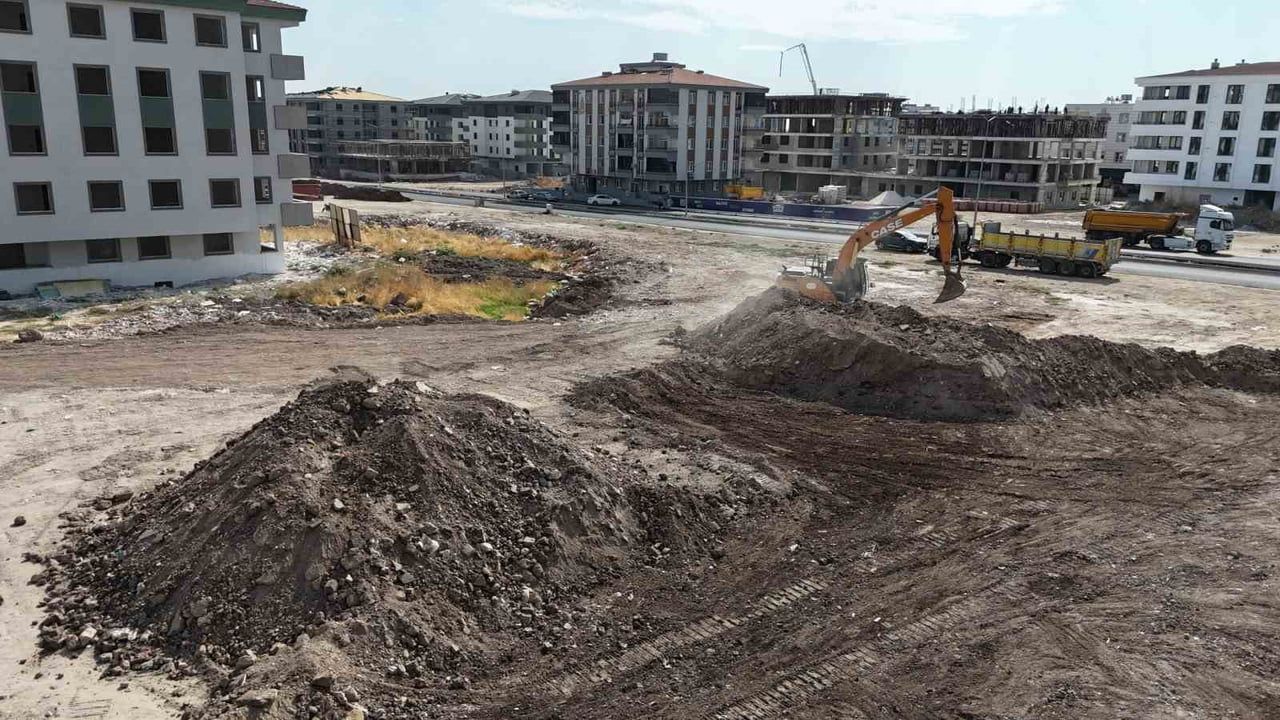 Öğrencilere yeni soluk: Kilis'te modern kütüphane için temel atma çalışmaları başladı