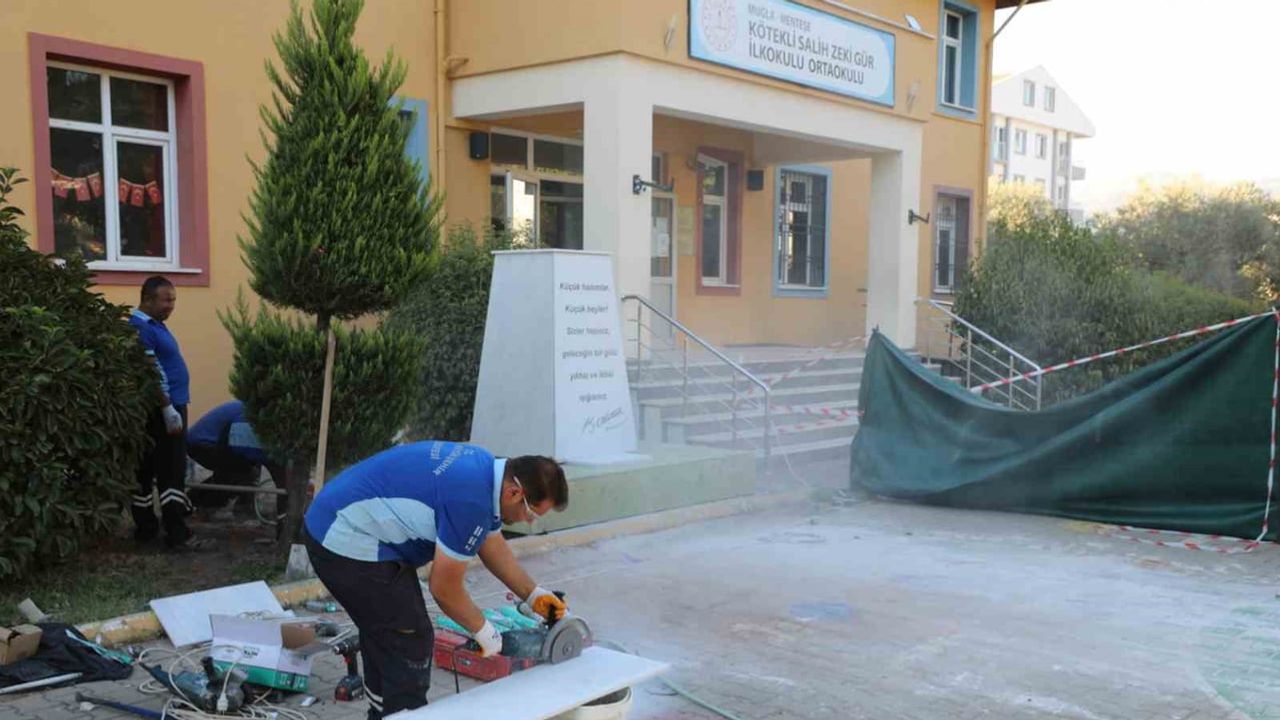Okul bahçesindeki Atatürk büstüne hızlı müdahale: onarım kısa sürede tamamlandı