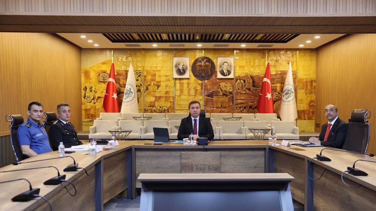Okul güvenliğine dair ulusal koordinasyon Erzincan'da masaya yatırıldı