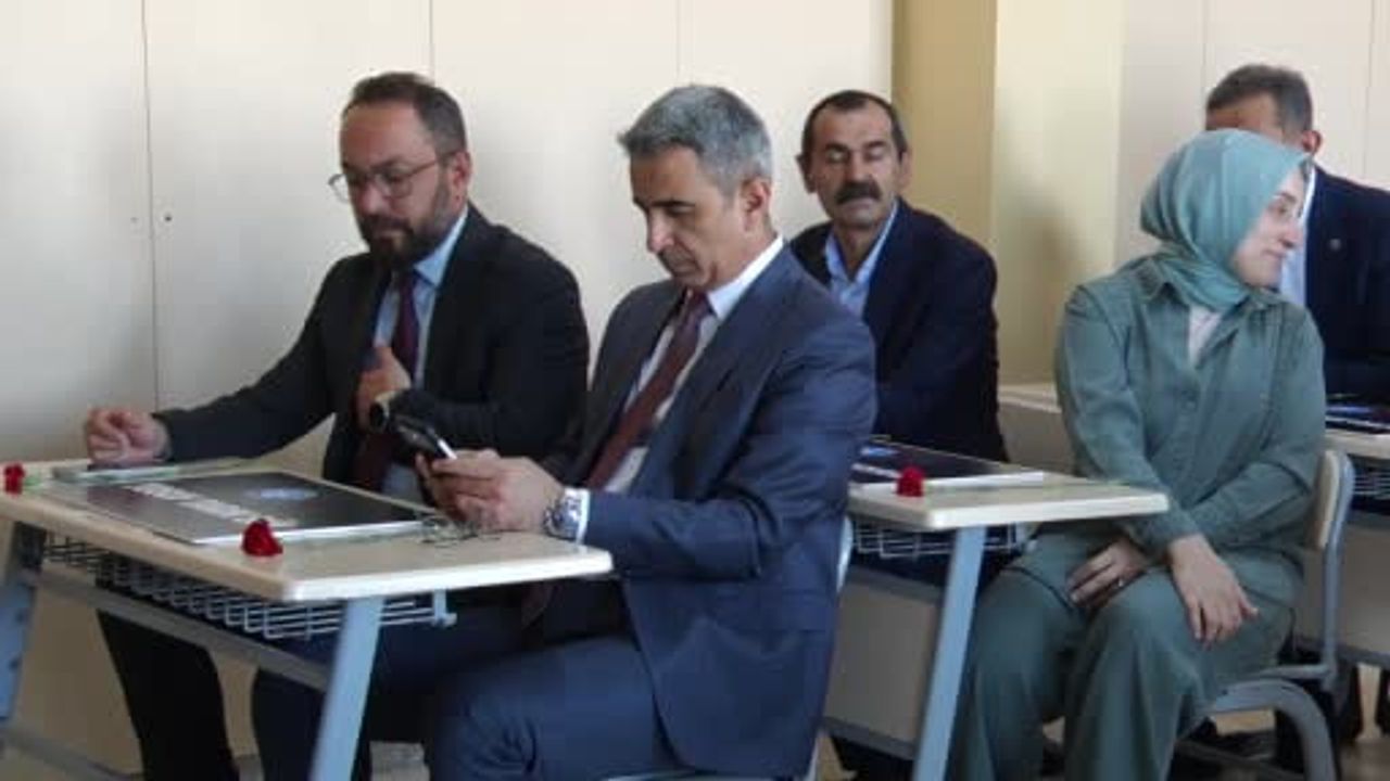 okul iklimi çağrısı: öğretmenlerin büyük çoğunluğu akran zorbalığına tanık olduğunu bildiriyor