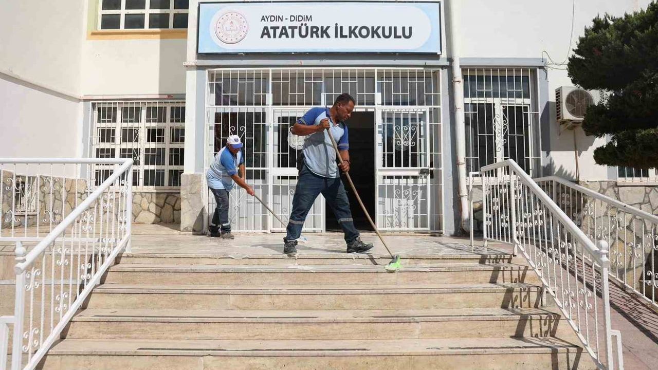 Okullar yeni döneme temiz ve güvenli ortamlarda hazırlanıyor