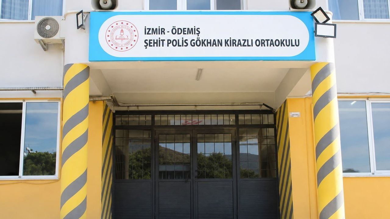 Okulun adı protokolle yeniden belirlendi, Gökhan Kirazlı ismi yeni merkezde yaşatılacak