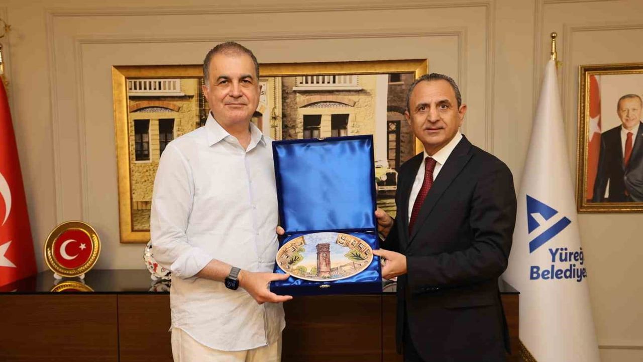 Ömer Çelik Yüreğir'de başkan vekili Tarık Özünal ile bir araya geldi