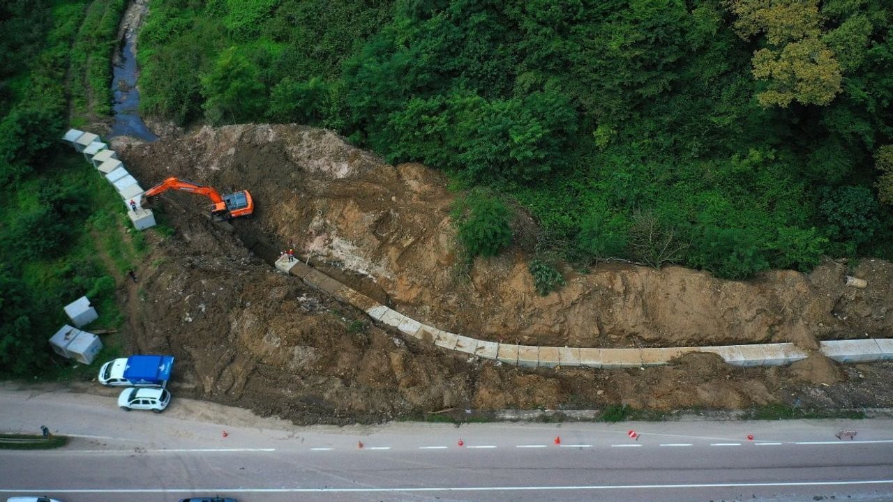 Ordu Büyükşehir Belediyesi'nden Fatsa Ayazlı'da sel ve taşkın önlemi