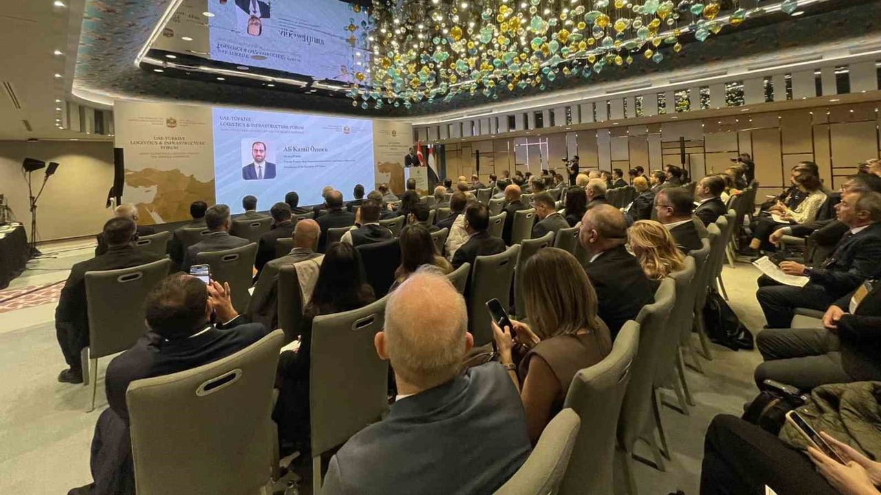 Orta Koridor'un kapılarını aralayan BAE-Türkiye lojistik forumu