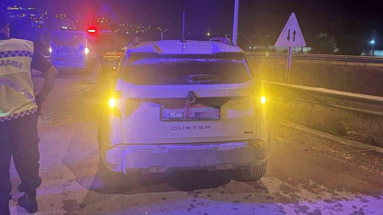 Osmaneli'de yol ayrımında çarpışma: motosiklet sürücüsü yaralandı