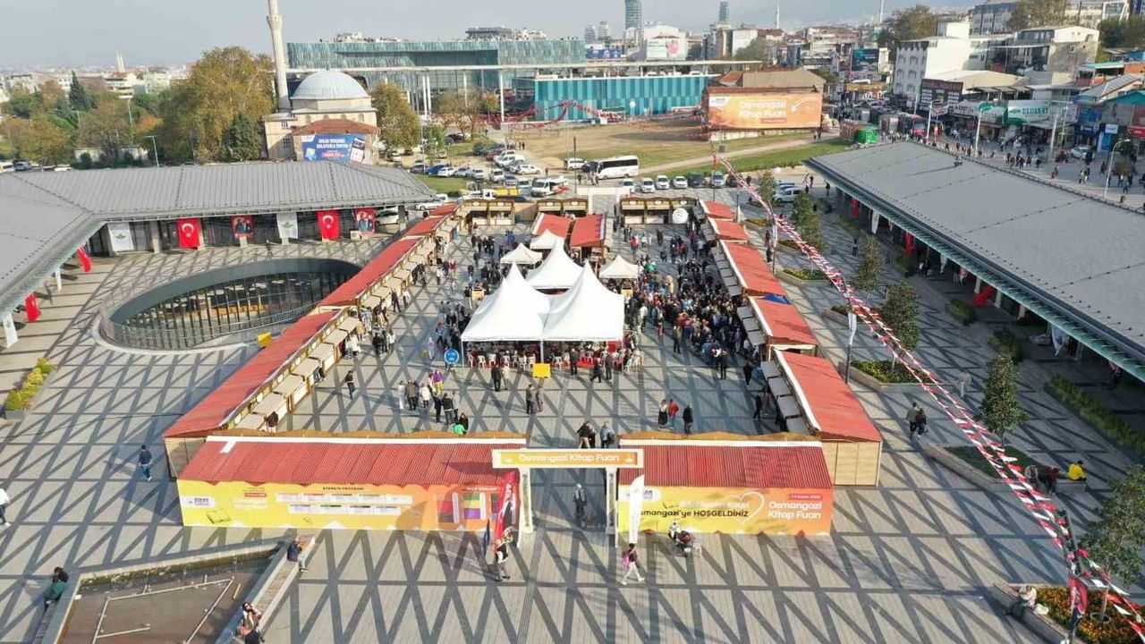 Osmangazi meydanı'nda 700 yıllık hikâyeler kitapla yeniden buluşacak
