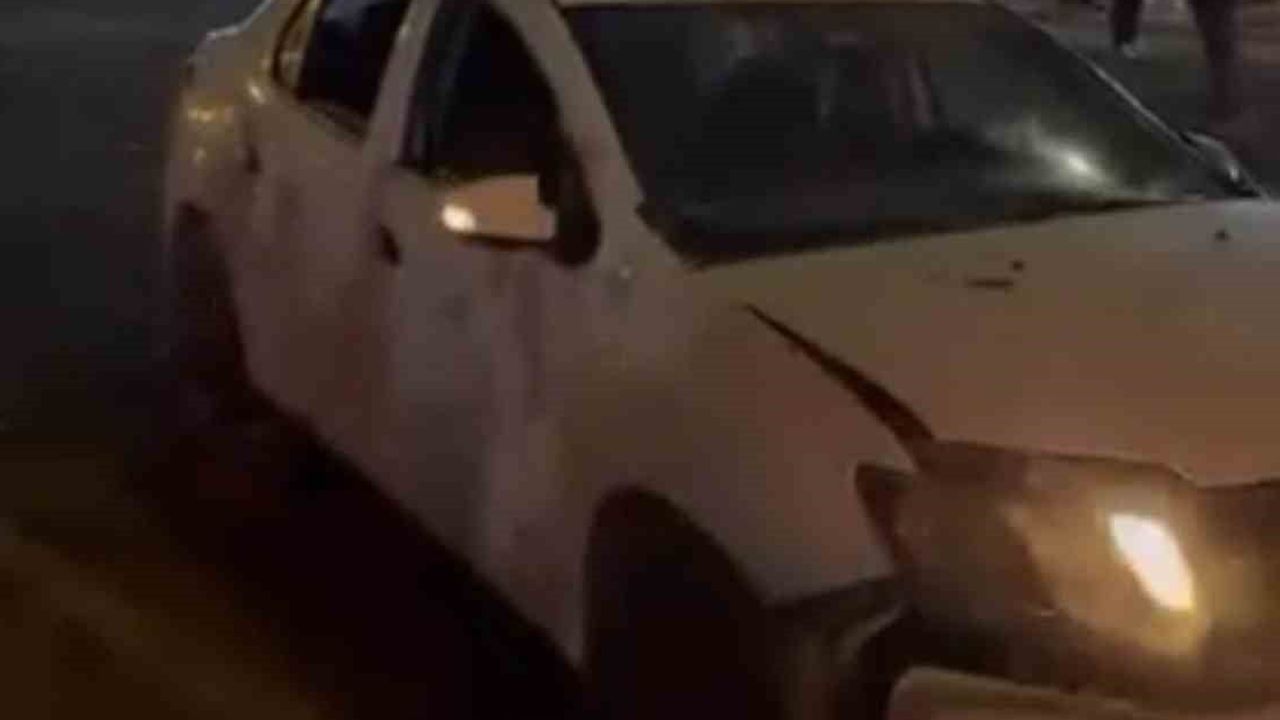 Otogar kavşağında kaza: iki araç çarpıştı, 3 kişi yaralandı