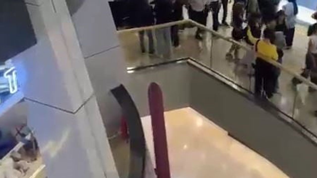 Otopark konserinde gerilim: Esenyurt'ta bıçaklı arbede
