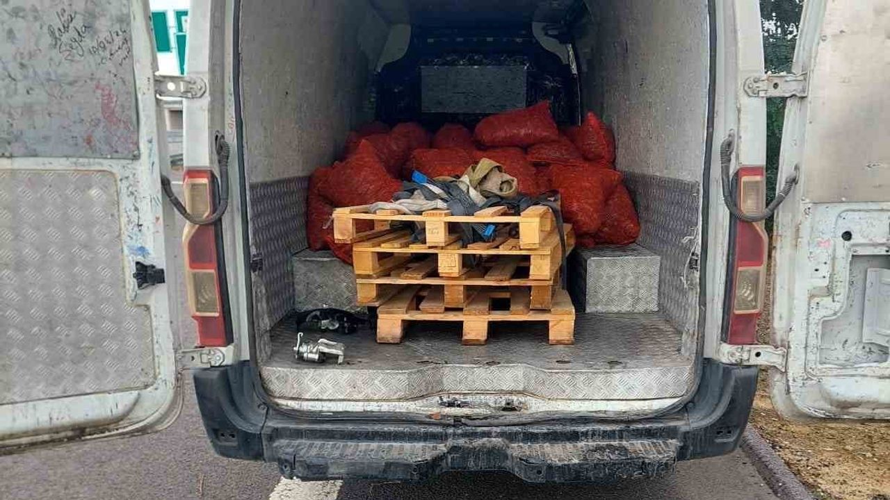 otoyol kontrollerinde 2,28 ton midye ve 156 küçükbaş ele geçirildi
