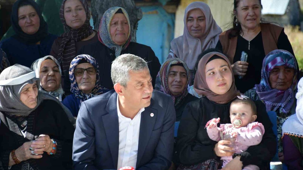 Özgür Özel Ardahan'da: arkada kalanları öne çıkaracak iki tünel ve Doğu Ekspresi sözü
