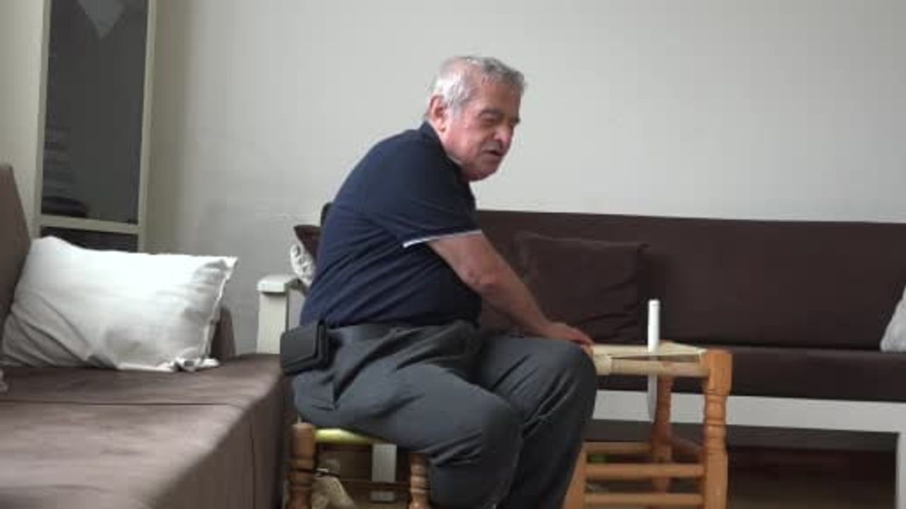 Parmak uçlarıyla yaşam dokuyan usta: Rize'nin iskemle geleneğini yaşatıyor