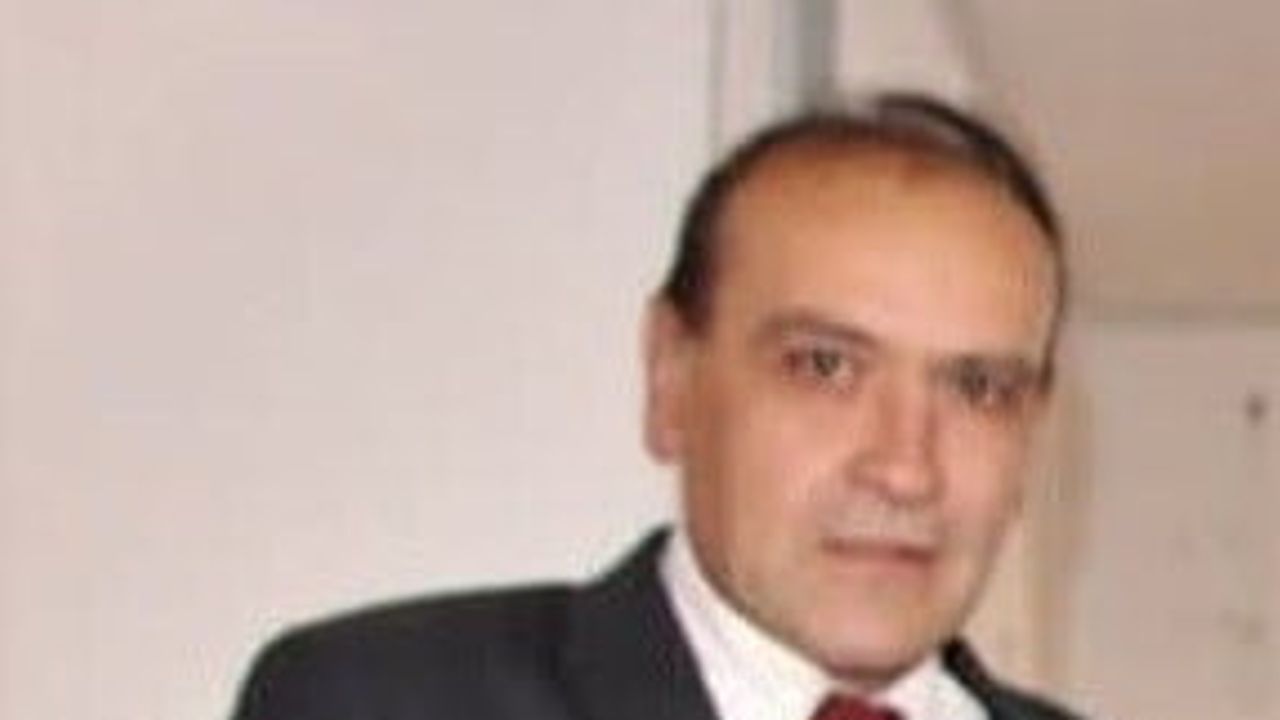 Pazaryeri'nde öğretmen arkadaşlarının ihbarı sonrası müdür evinde ölü bulundu