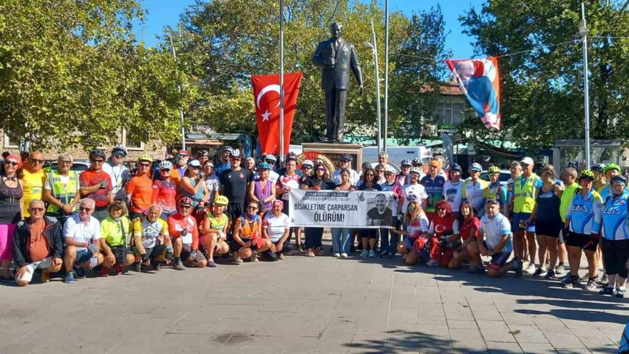Pedallar anıya: Gömeç'te bisikletçiler kaybettiklerini andı