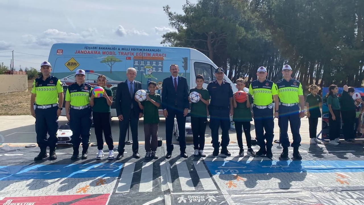 Pınarhisar'da gençlere uygulamalı trafik bilinci kazandırıldı