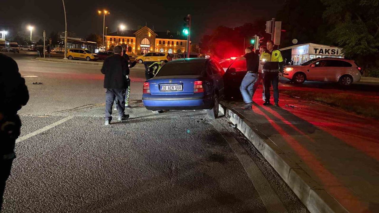Polisin dur ihtarını görmezden gelip iki kilometre sonra kazada durdu