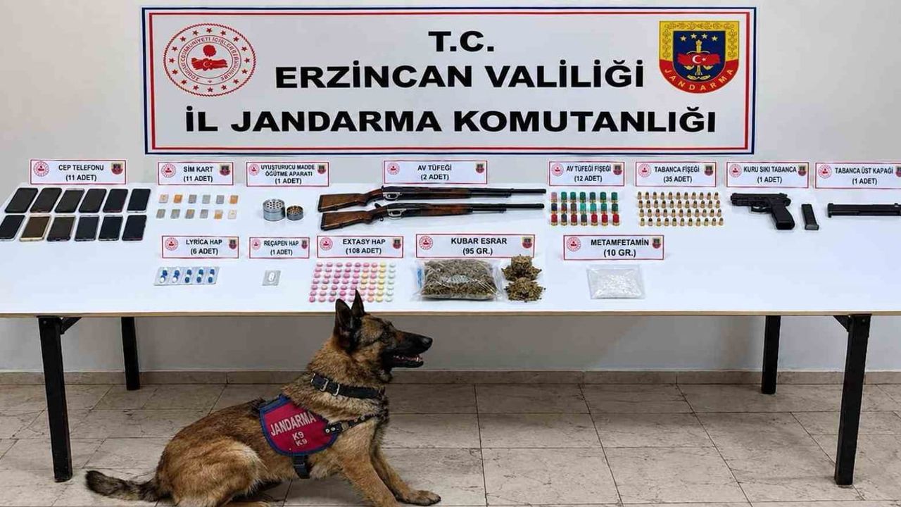 Refahiye'den yayılan uyuşturucu ağına yönelik operasyonda 10 gözaltı