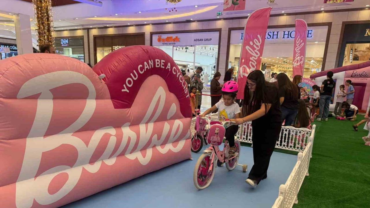 Renkli keşif alanı: Barbie Hayal Dünyası Ceylan Karavil Park AVM'de