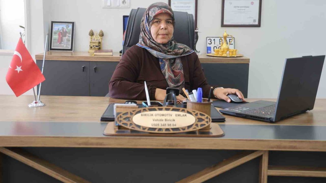 Reyhanlı'nın tek kadın emlakçısı: müşteriler onu 'Vahit abi' sanıyor