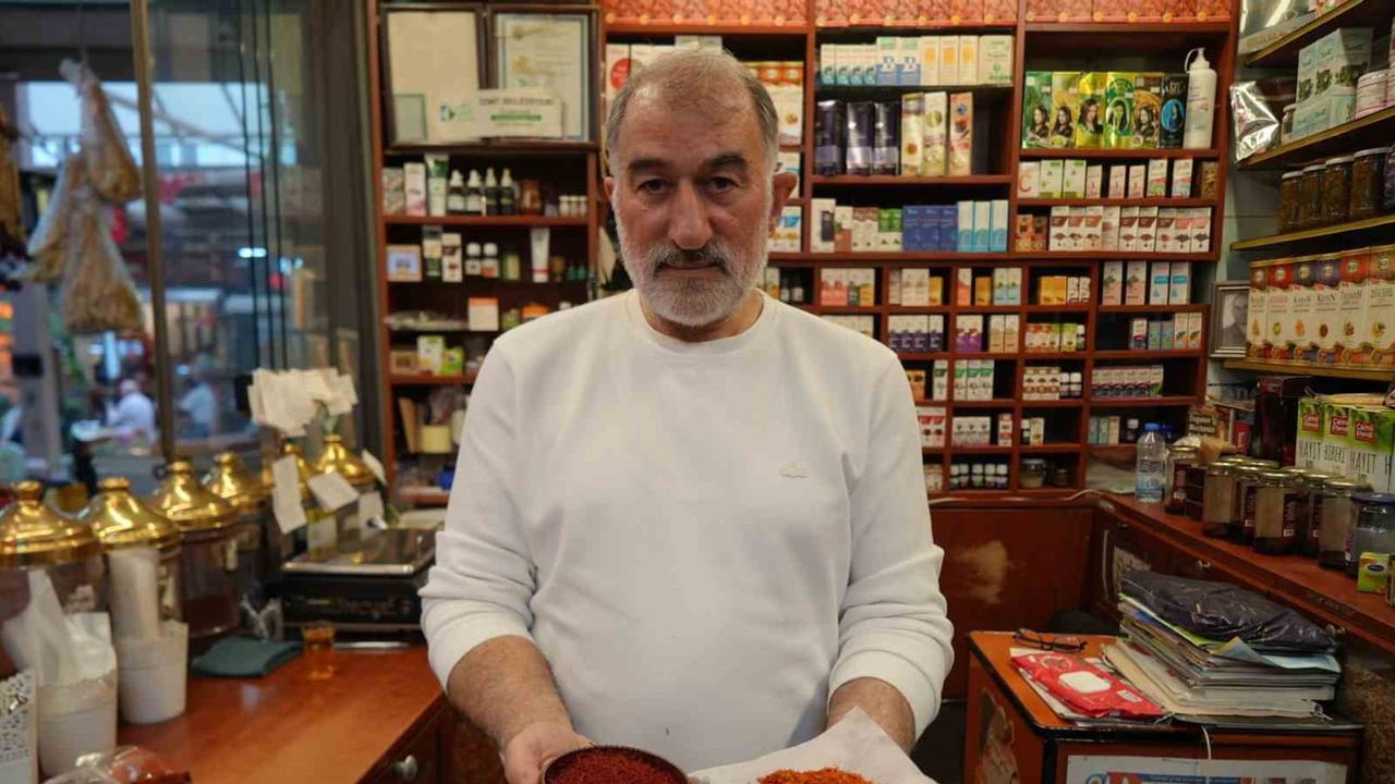 Safranın yüksek fiyatının ardında 150 bin çiçekten bir kilo gerçeği