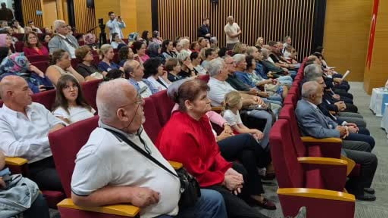 Sağlık çalışanları iş stresini müzikle geride bıraktı