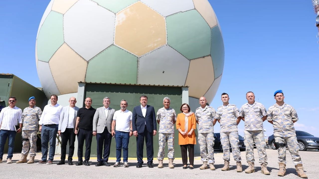 Şahin'den Gaziantep Hava Radar Komutanlığı'na anlamlı ziyaret