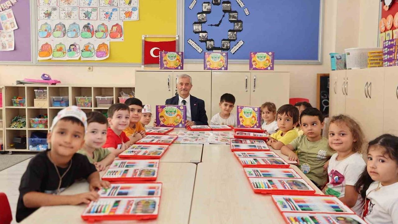 Şahinbey belediyesinden öğrencilere eğitim yılı desteği