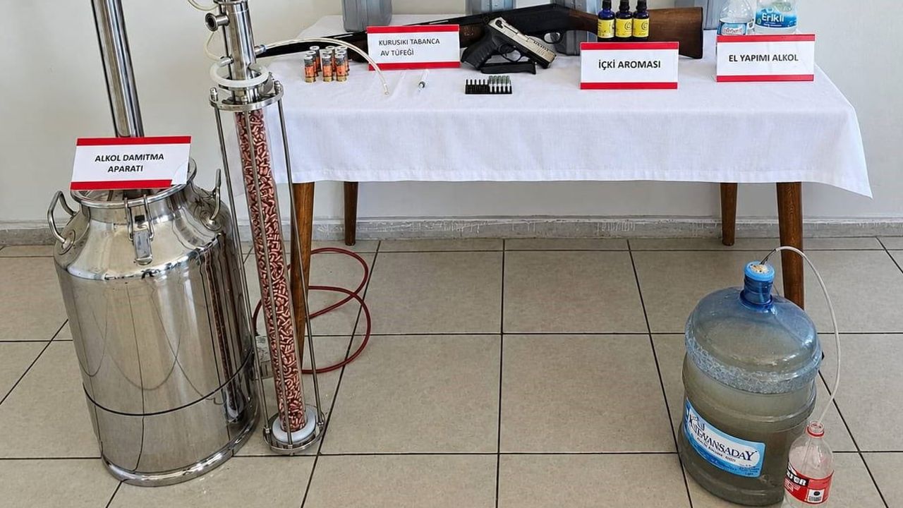 Sahte içki imalatına yönelik Sakarya operasyonunda 5 kişi gözaltına alındı