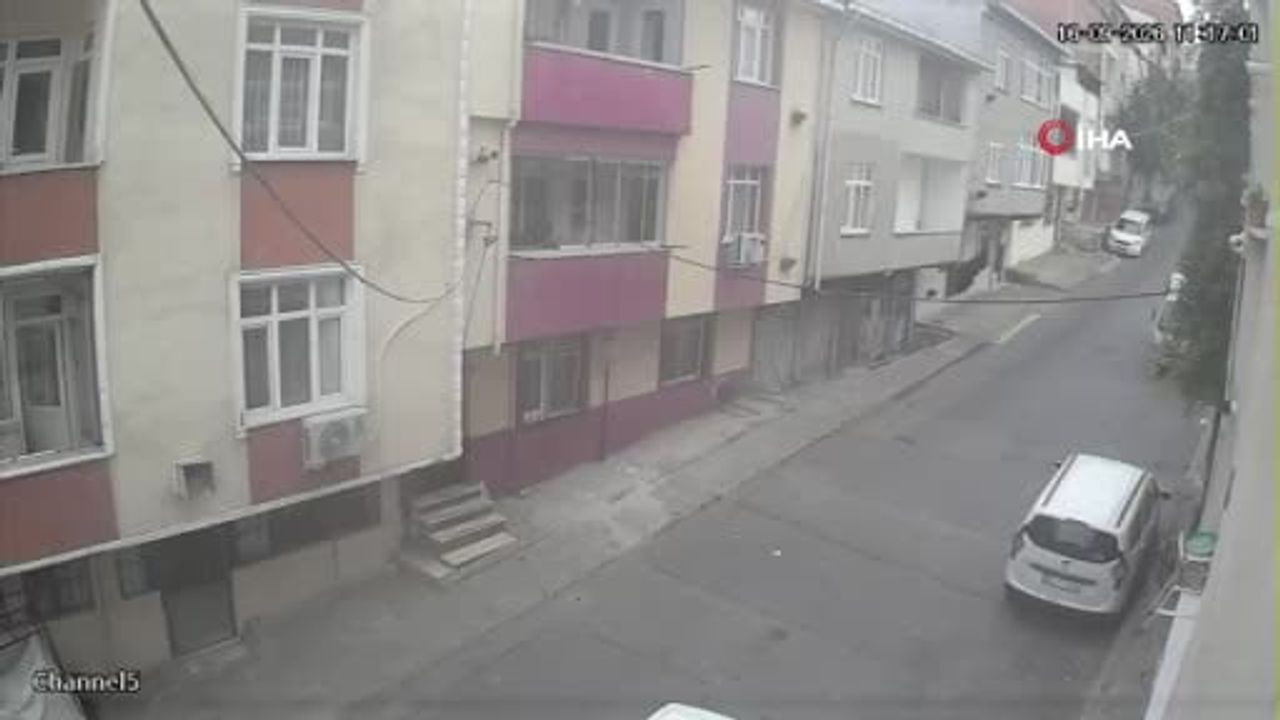 Sahte plakalı araçla kilometrelerce kaçtı, 59 kaydı bulunan şüpheli Avcılar'da gözaltında