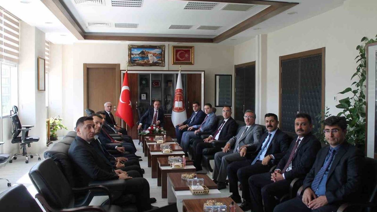 Sait Özdemir Van'da yargı teşkilatıyla saha odaklı görüşmeler gerçekleştirdi