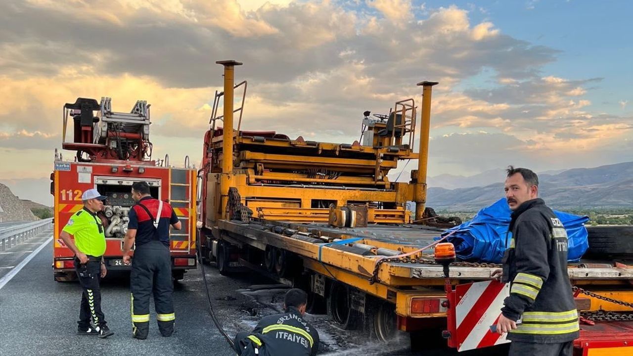 Sakaltutan geçidinde fren balataları alev aldı, dorse kullanılamaz hale geldi