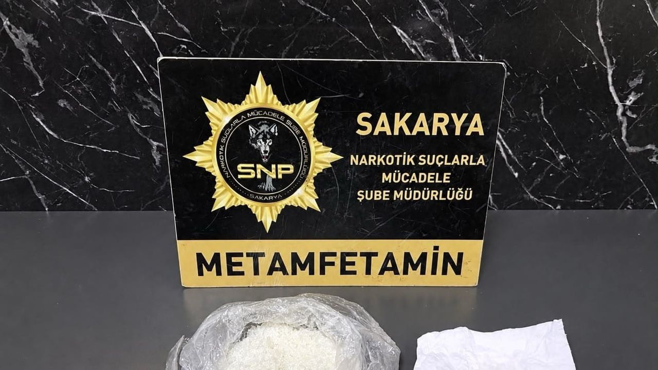 Sakarya'da Adapazarı ve Karasu'da düzenlenen uyuşturucu operasyonunda bir kişi tutuklandı