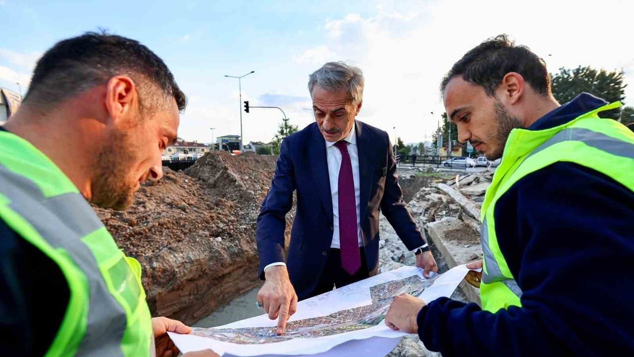 Sakarya merkezinde ray dönüşümüyle iki yakayı birleştirecek yeşil koridor hazırlanıyor