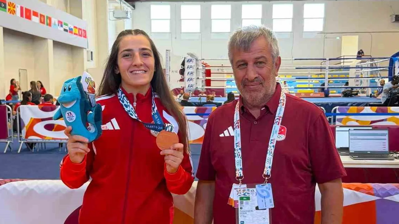 Sakaryalı milli boksörden Taranto'da bronz başarı