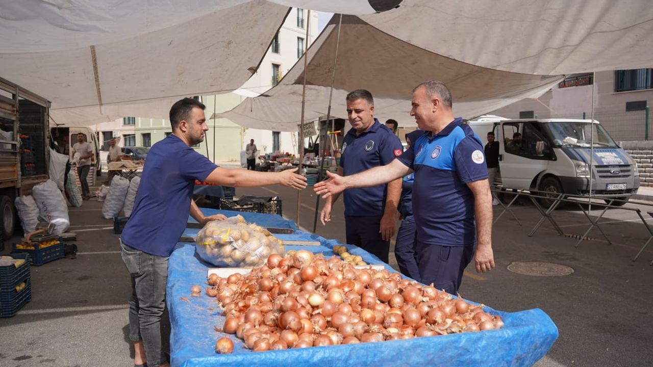 Salkımbağı'na pazartesi pazarı: Kahta'da yeni semt pazarı hizmete girdi