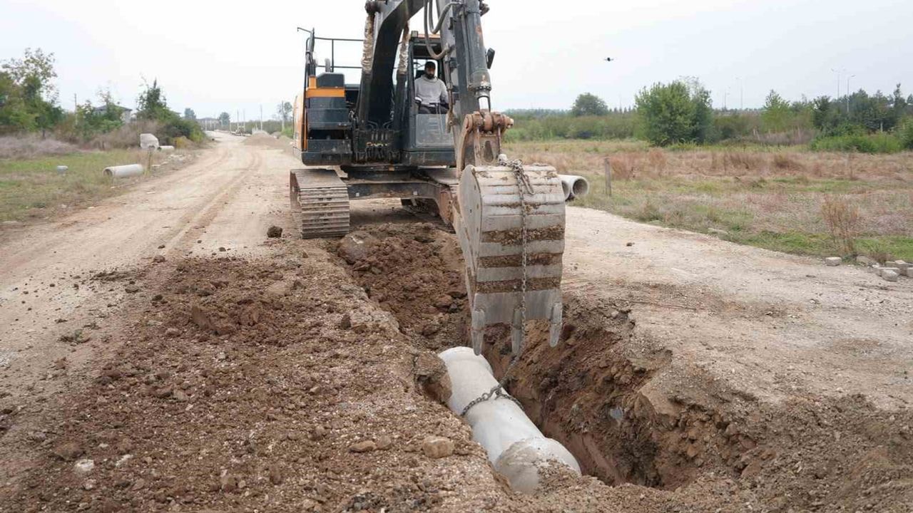 Sallar'da bin 800 metrelik kanalizasyon hattı döşeme çalışması başladı