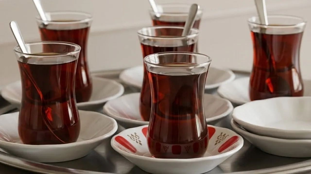 Samsun'da esnafın çay zammı talebi il müdürlüğünden döndü