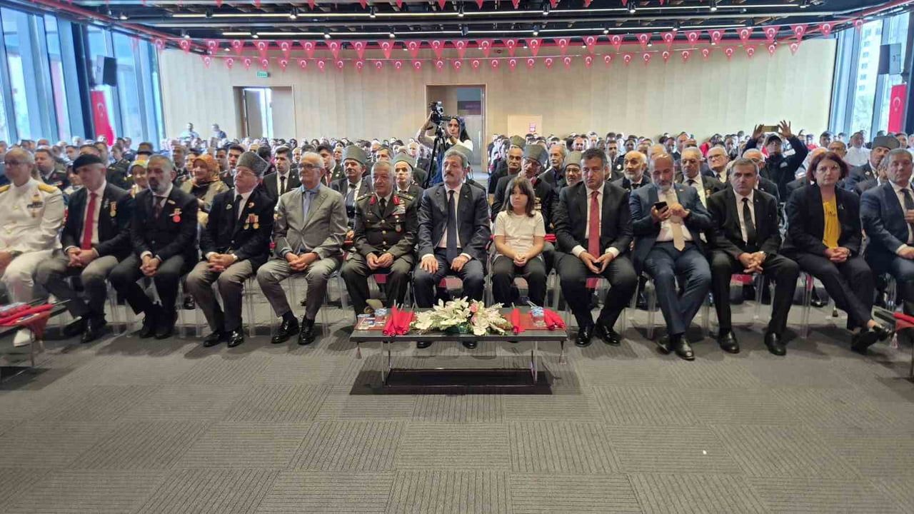 Samsun’da gaziler onurla anıldı, konser ve korolar duygulandırdı