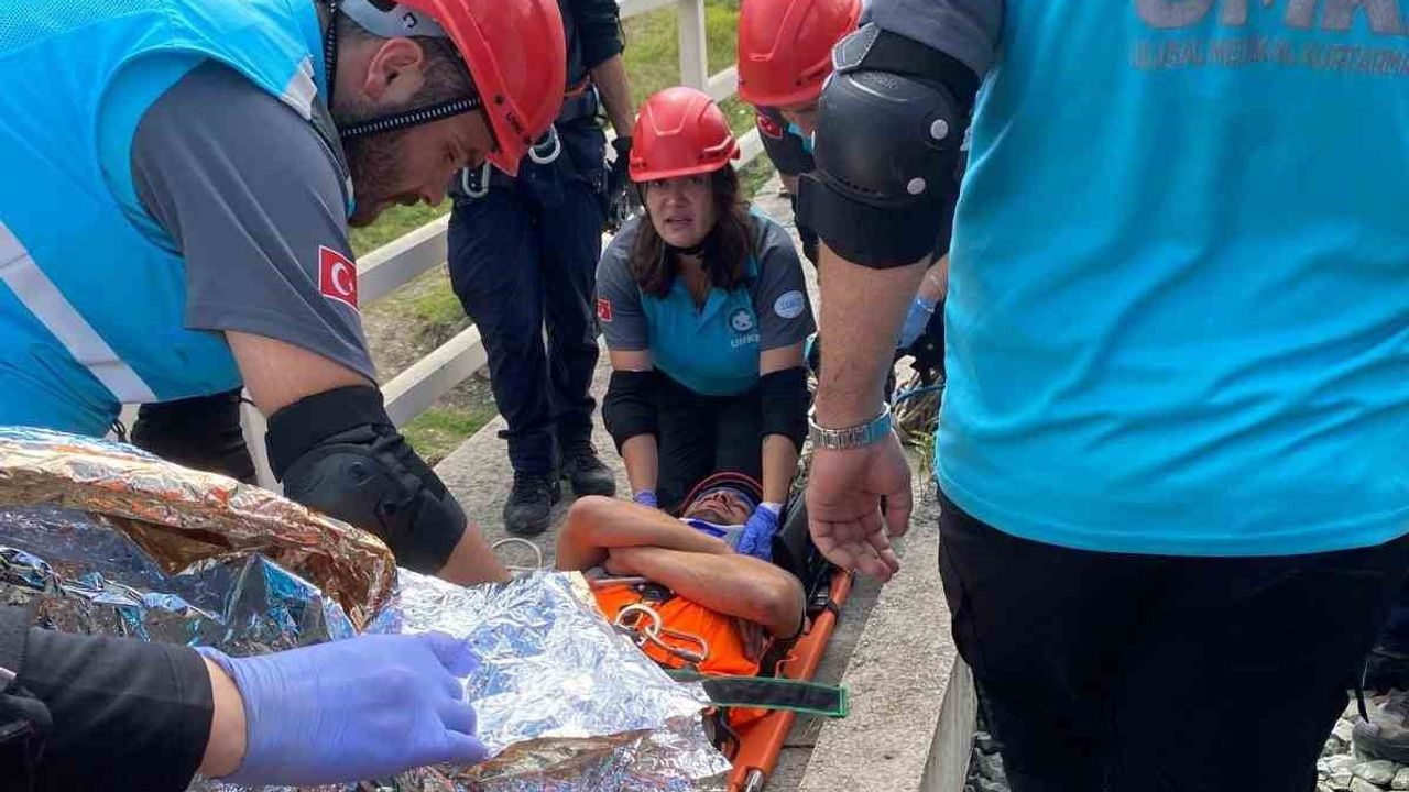 Samsun'da gerçeğe yakın müdahale eğitimi: UMKE ile AFAD sahada